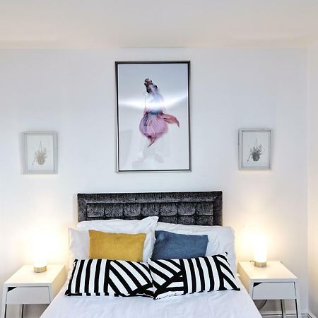 The Pent House - Lushio Apartments Northampton Buitenkant foto