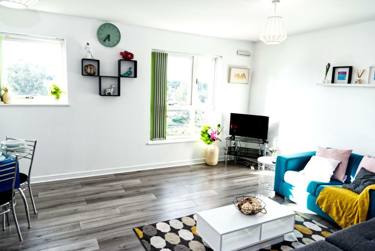 The Pent House - Lushio Apartments Northampton Buitenkant foto