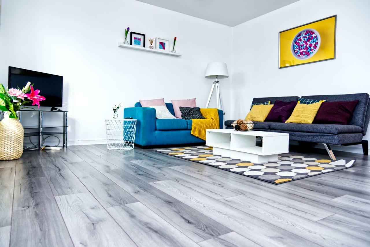 The Pent House - Lushio Apartments Northampton Buitenkant foto