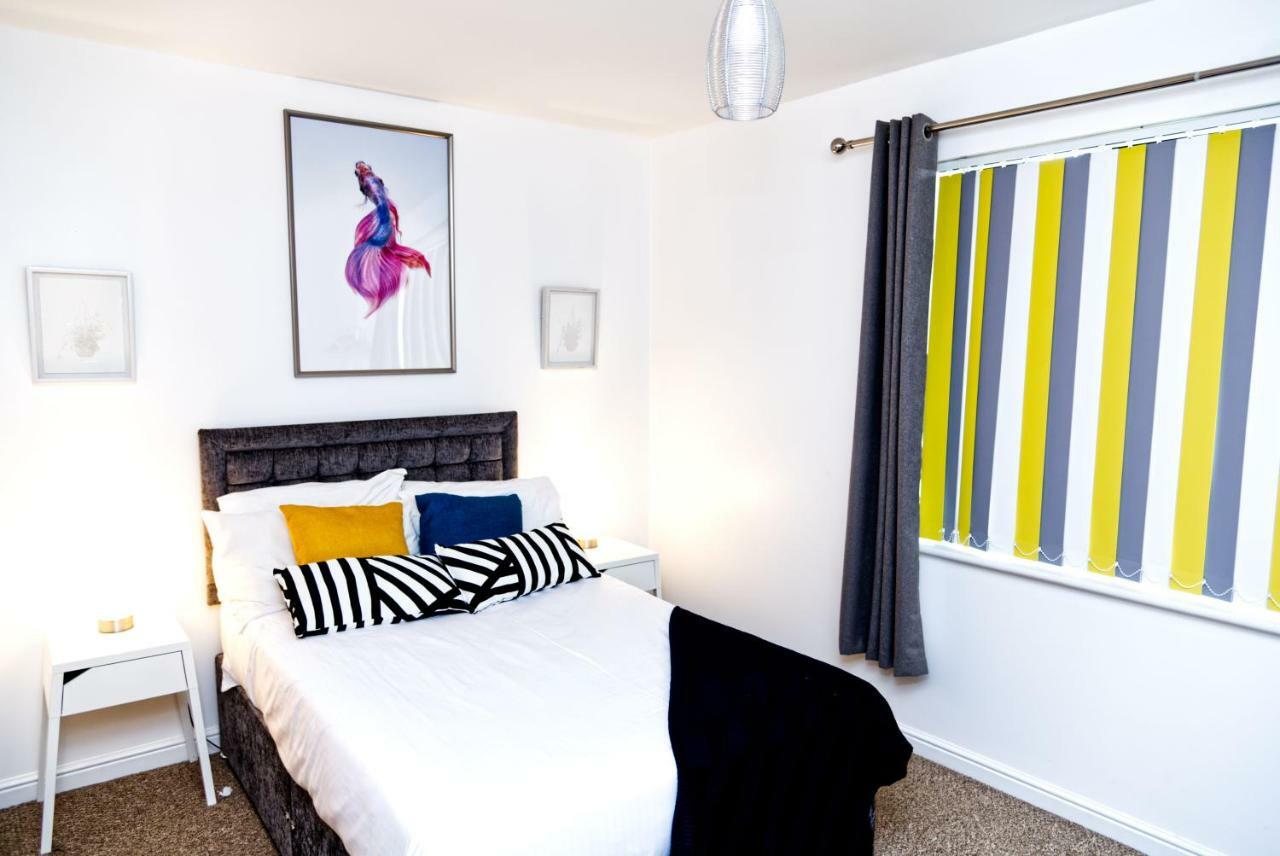 The Pent House - Lushio Apartments Northampton Buitenkant foto