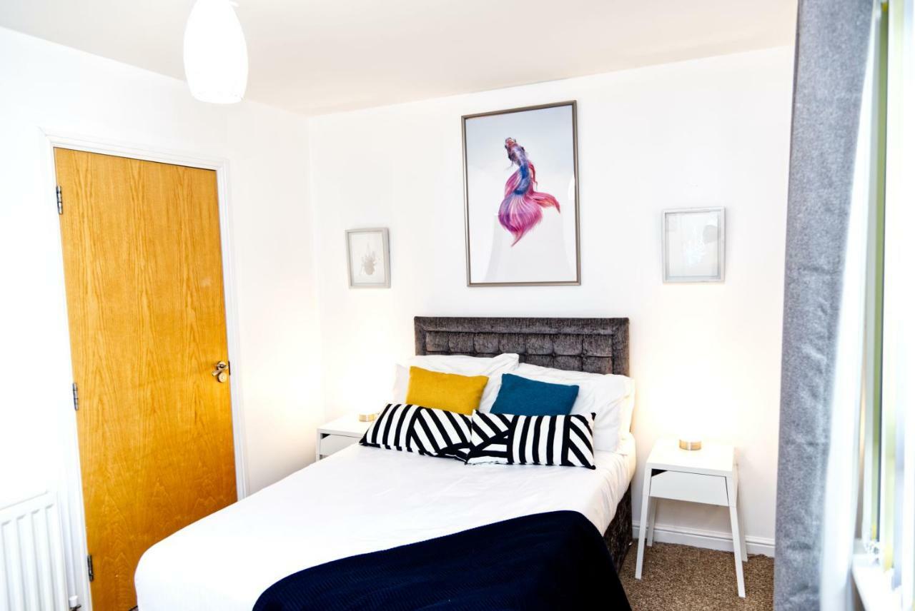 The Pent House - Lushio Apartments Northampton Buitenkant foto