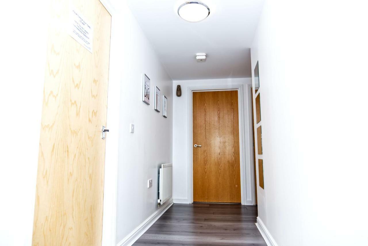 The Pent House - Lushio Apartments Northampton Buitenkant foto