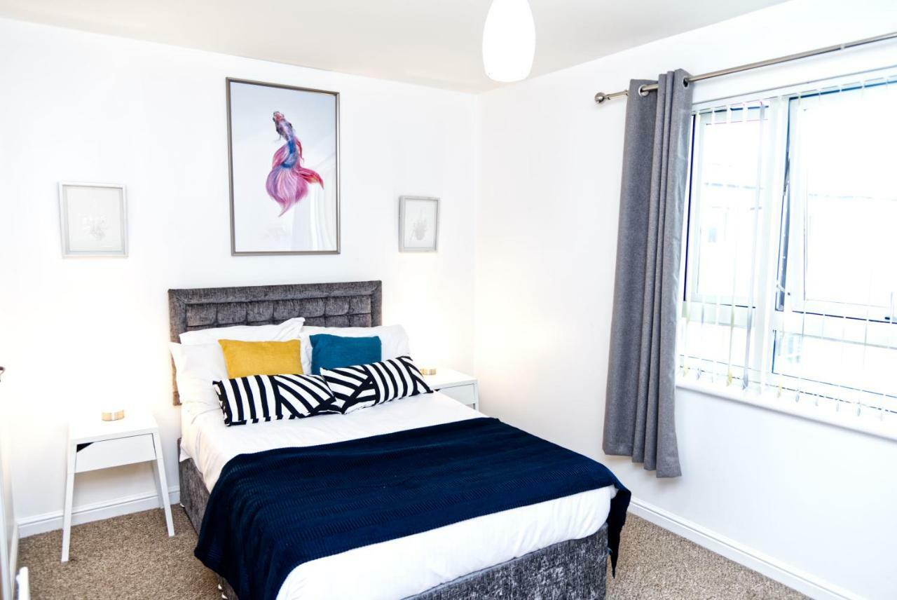 The Pent House - Lushio Apartments Northampton Buitenkant foto